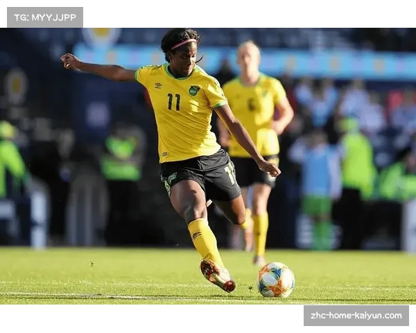 巴拿马主场攻势如潮 控球率与射门数全面占优